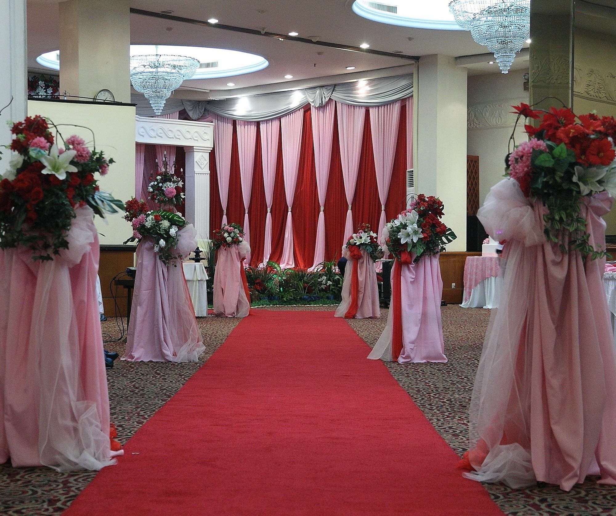 Maxwell Hotel 3*
